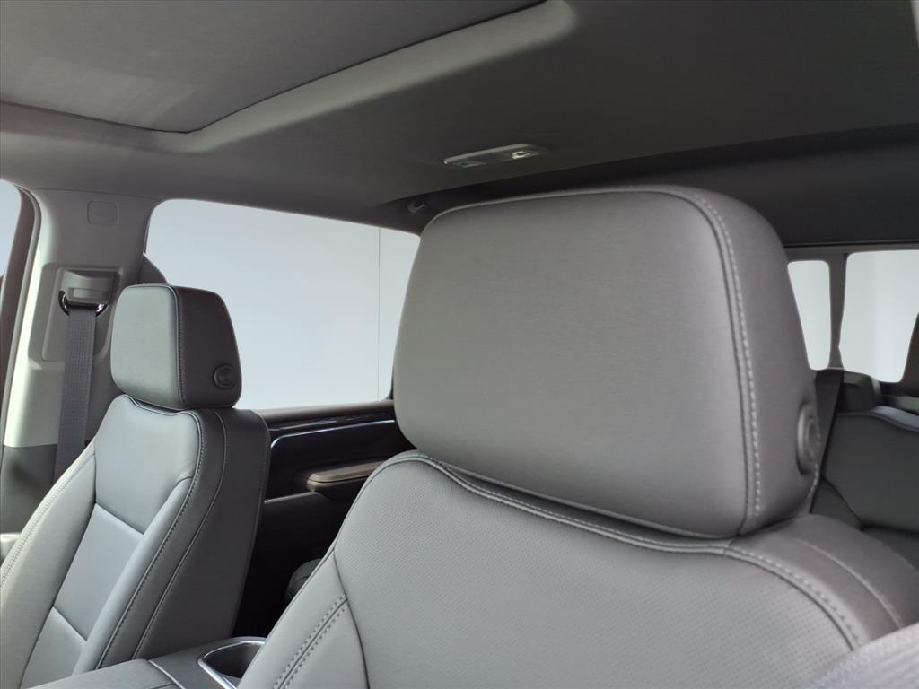 2025 Chevrolet Silverado 2500HD LTZ photo 16