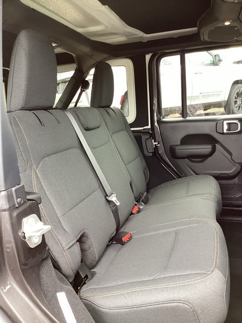 2025 Jeep Wrangler Sport S photo 14