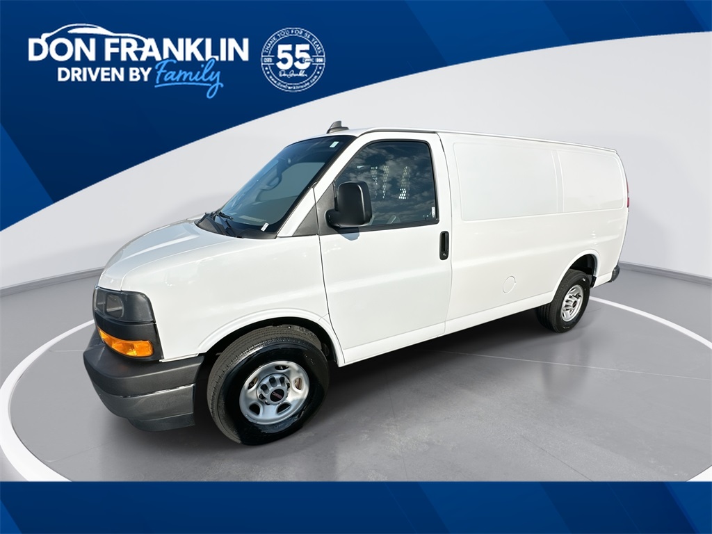 2023 GMC Savana Cargo Work Van's photo