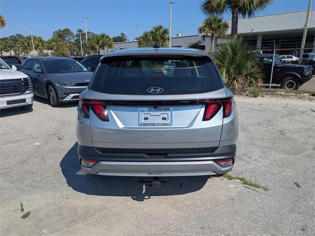 2025 Hyundai Tucson SE photo 3