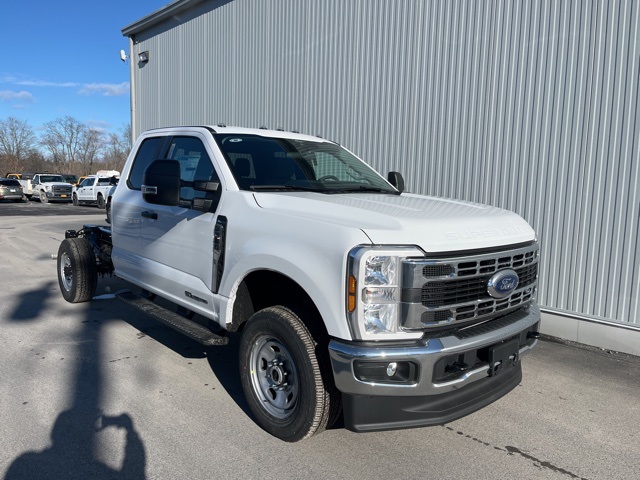 2026 Ford F-350 Base's photo