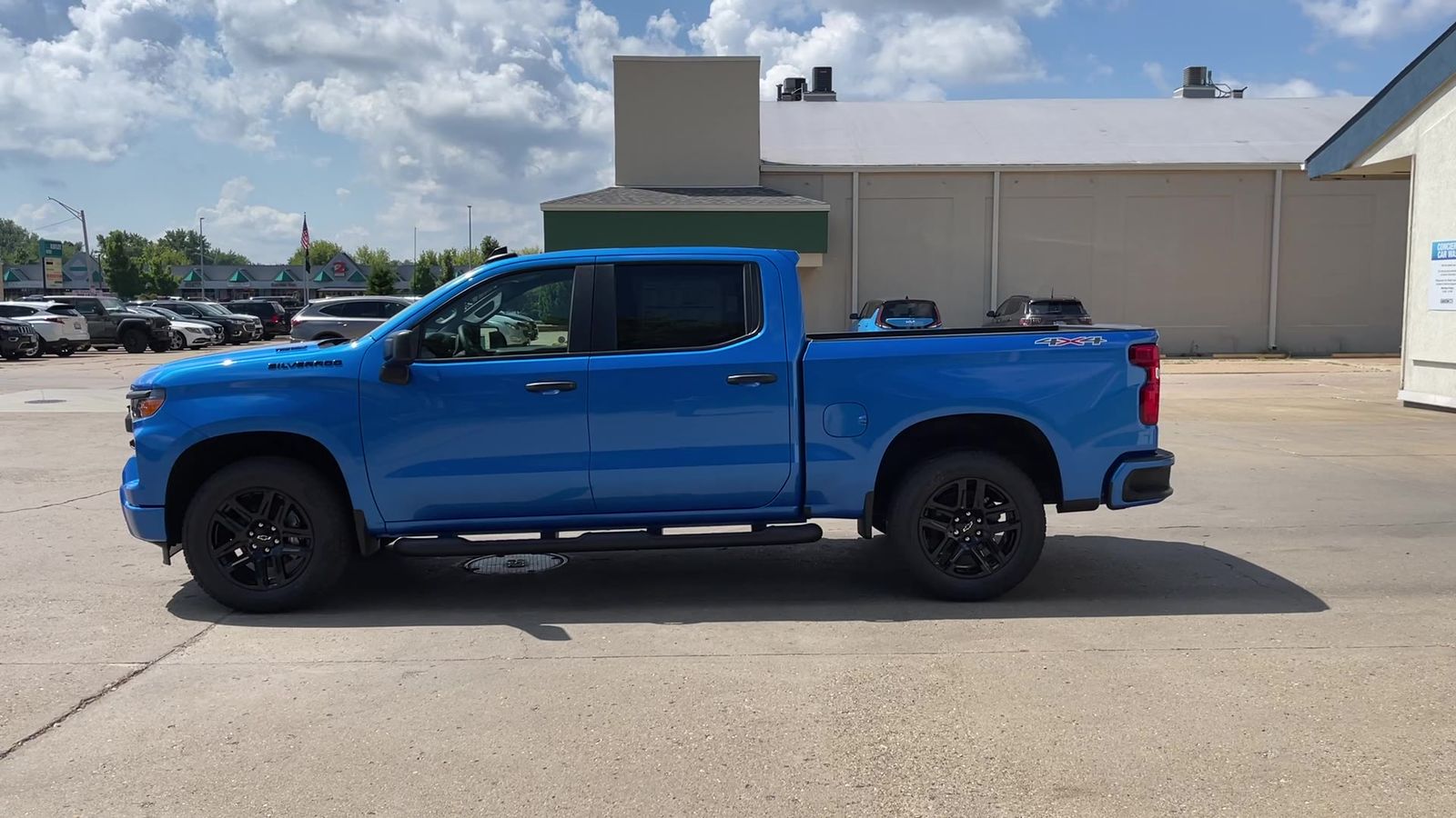 2025 Chevrolet Silverado 1500 Custom photo 19