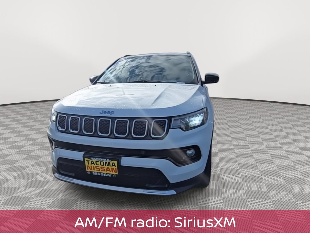 2023 Jeep Compass Limited photo 2