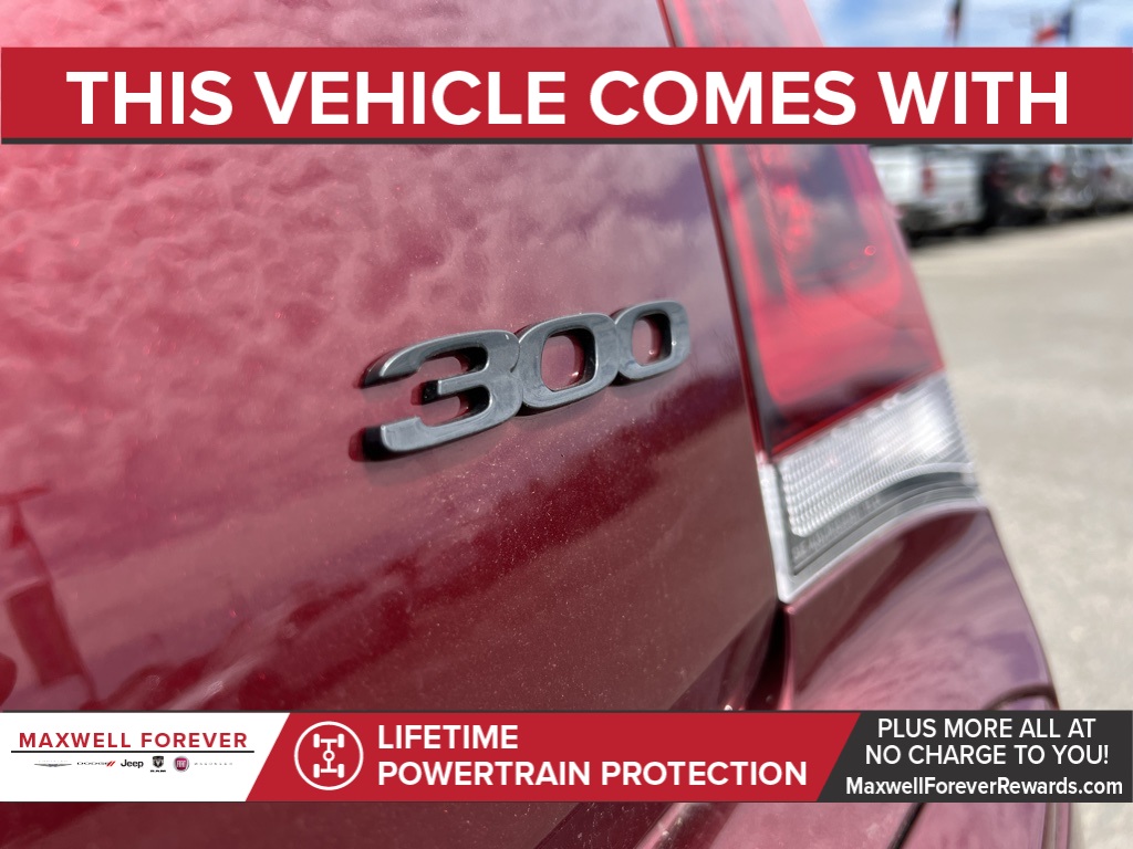 New 2023 Chrysler 300 Touring Sedan in Killeen PH688159 Nyle Maxwell