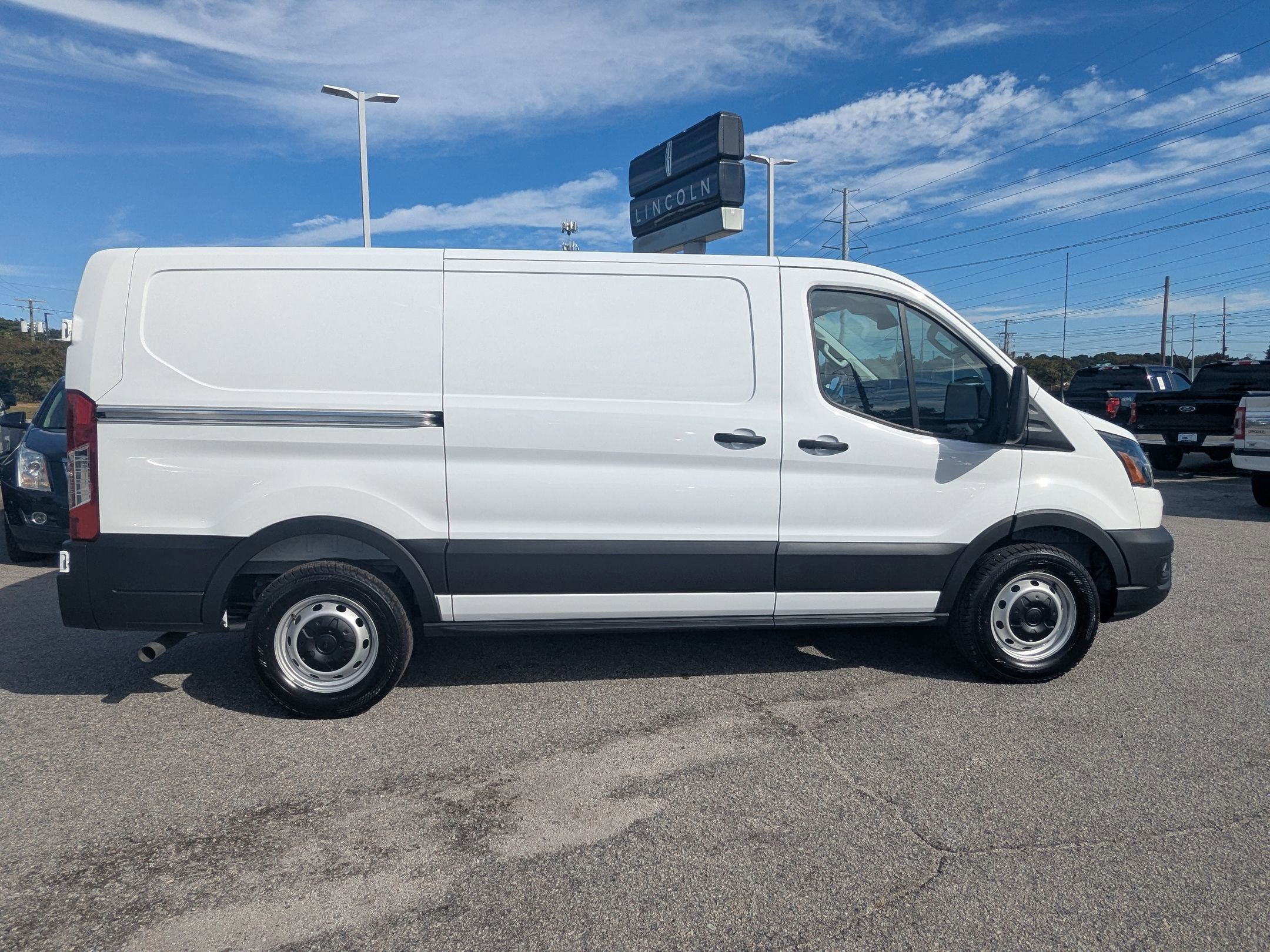 2025 Ford Transit Cargo Van photo 2