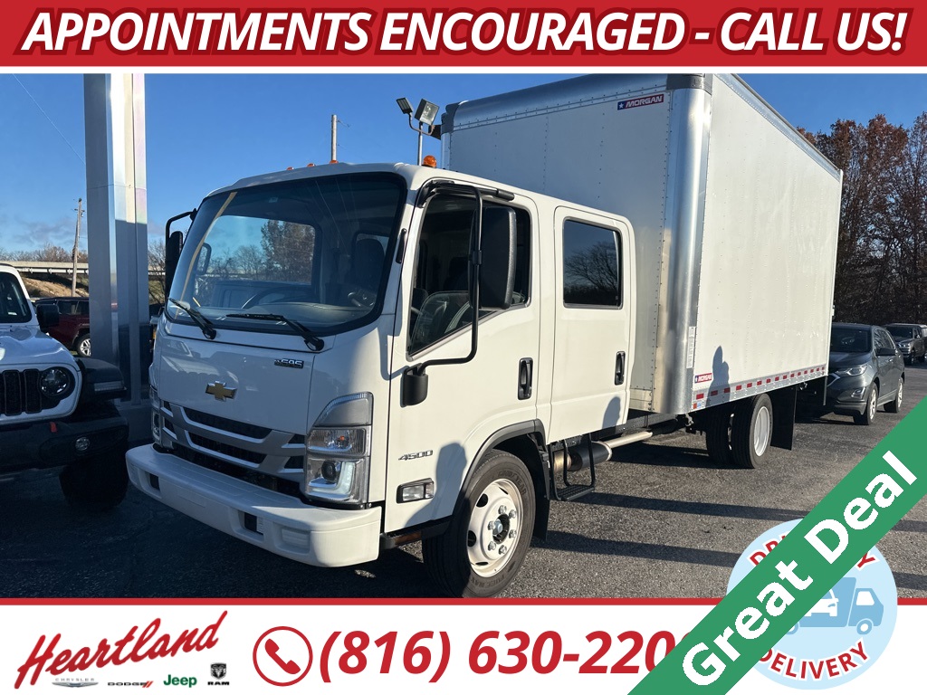 2024 Chevrolet Low Cab Forward Base's photo