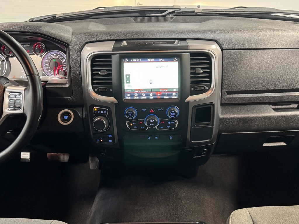 2022 Ram 1500 Classic Warlock photo 15