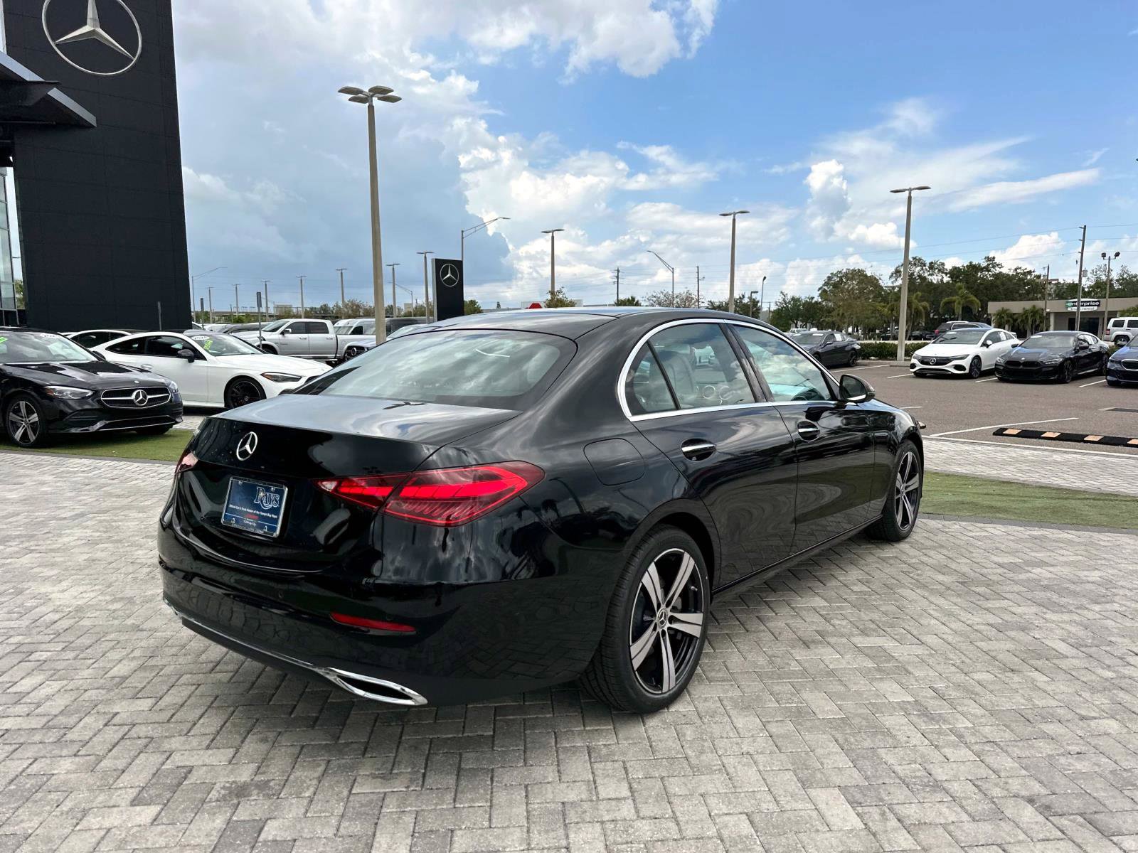 2025 Mercedes Benz C 300 photo 4