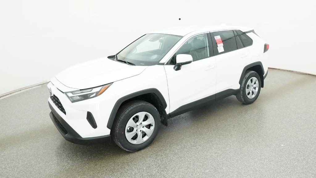 2025 Toyota RAV4 LE's photo