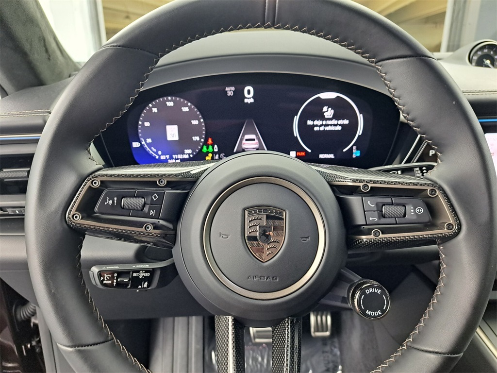 2024 Porsche Macan Electric Turbo photo 26
