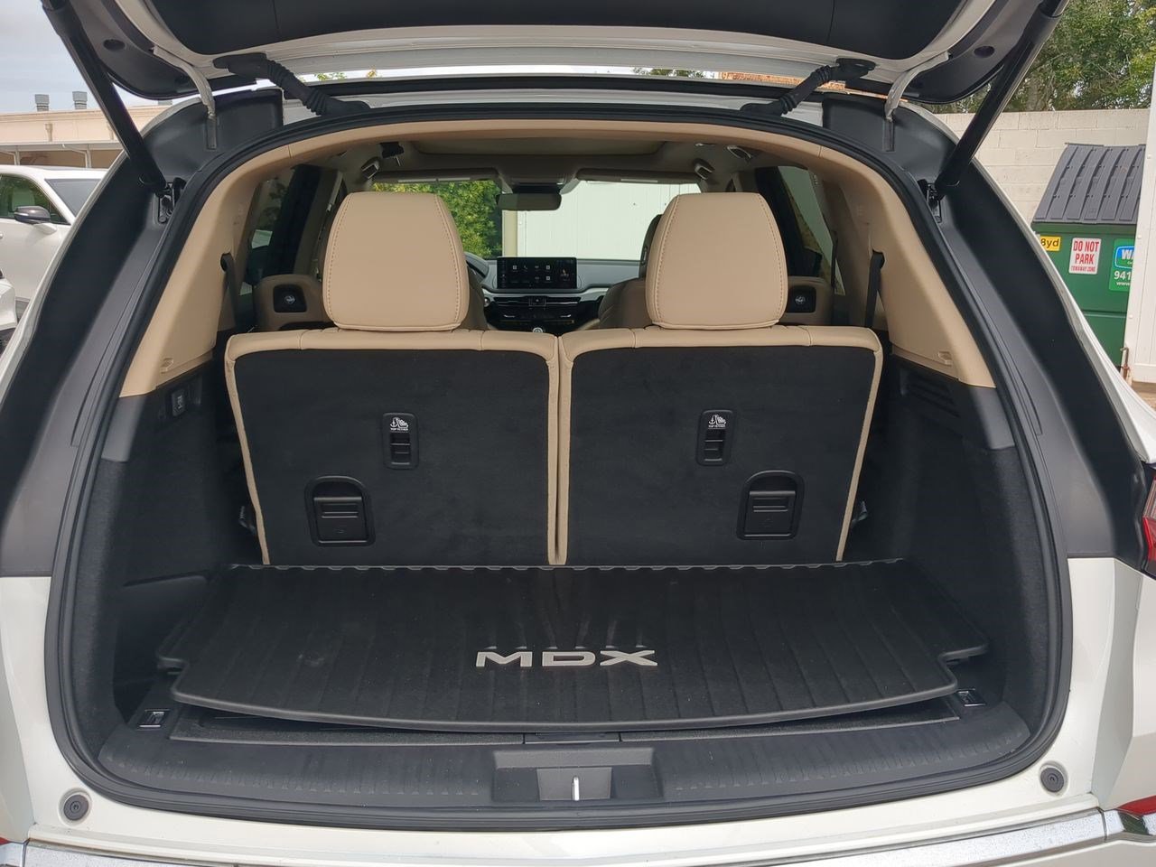 2025 Acura MDX SH-AWD photo 13
