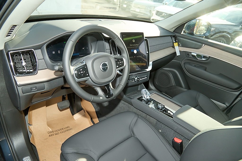 2026 VOLVO XC90 - Image 11