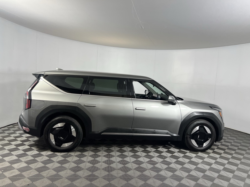 2024 Kia EV9 Light Long Range photo 4