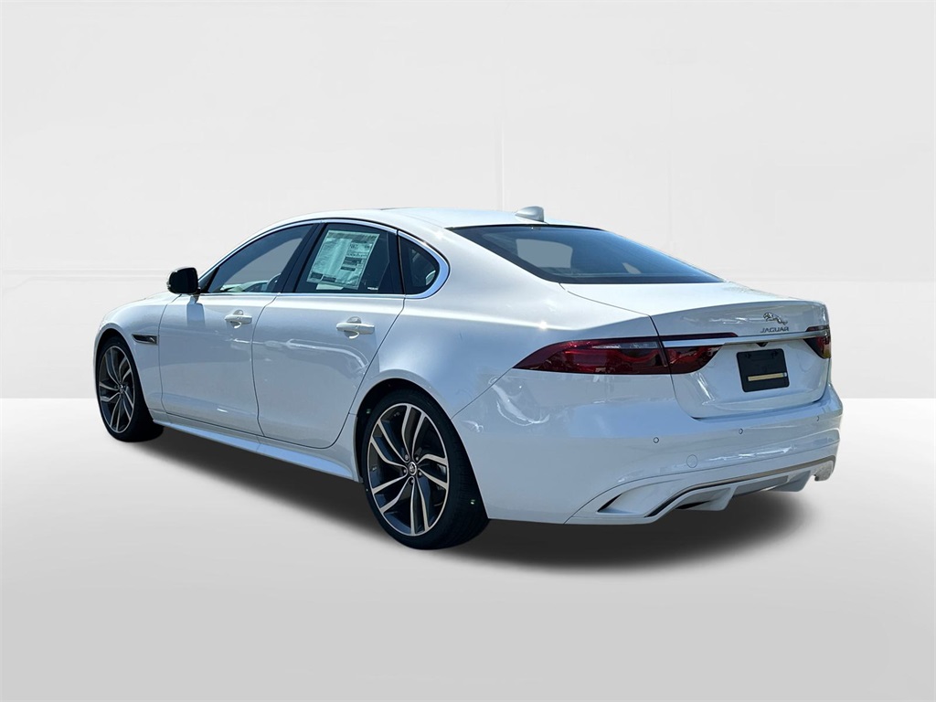 2024 Jaguar XF P300 R-Dynamic SE photo 2
