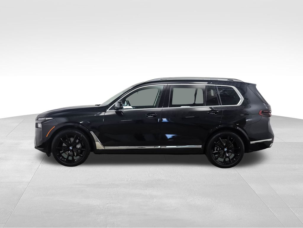 Used 2025 BMW X7 40i with VIN 5UX23EM09S9Y34207 for sale in Minneapolis, Minnesota