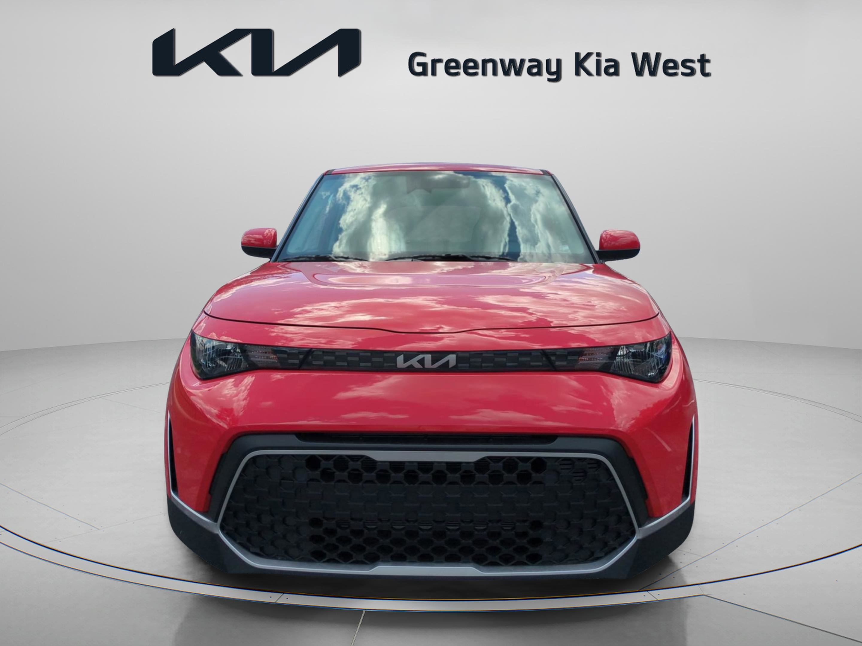 2025 Kia Soul S photo 2