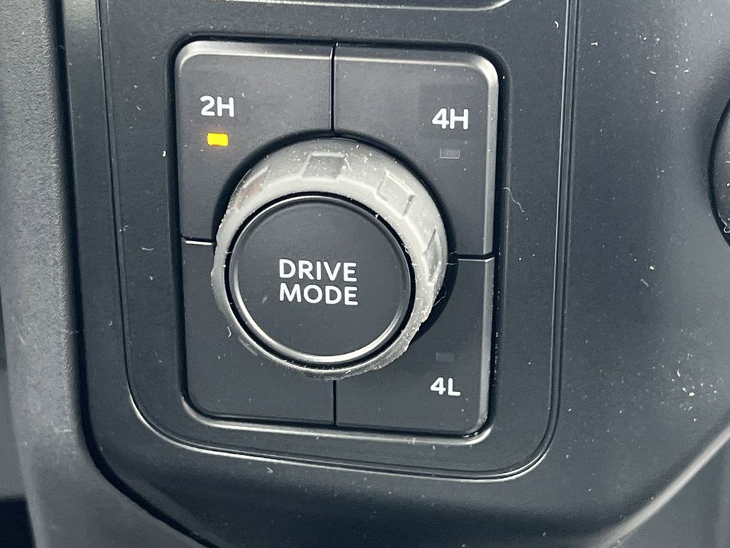 2026 Ford F-350 XLT photo 4