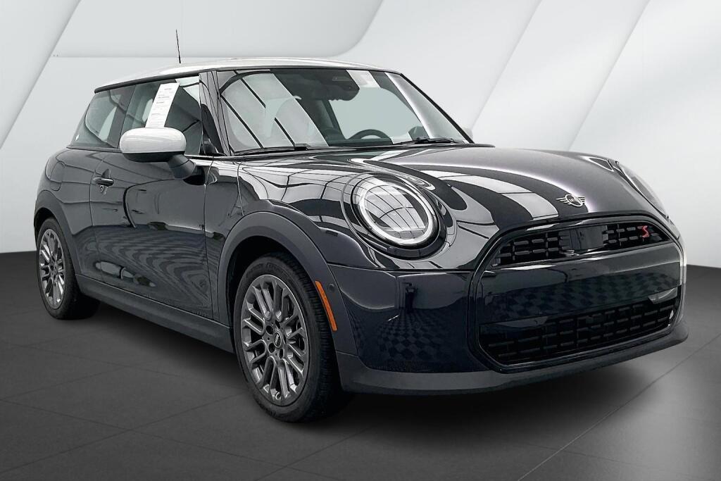 2025 Mini Cooper 2 Door Hardtop S photo 4