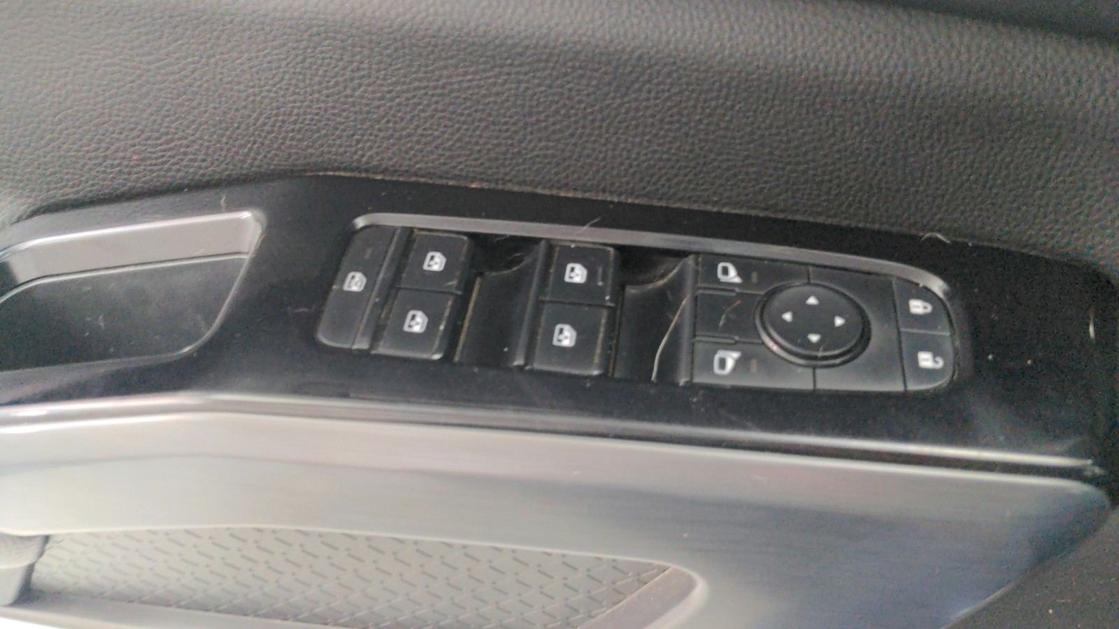 Used 2023 Obsidian Green Pearl Nissan SL image 20