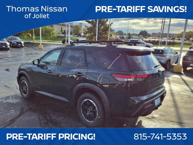 2025 Nissan Pathfinder Rock Creek photo 3