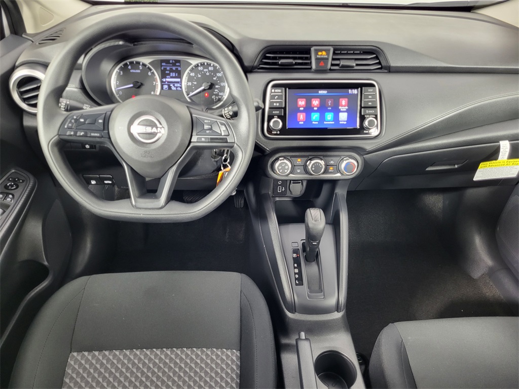 2024 Nissan Versa 1.6 S photo 9