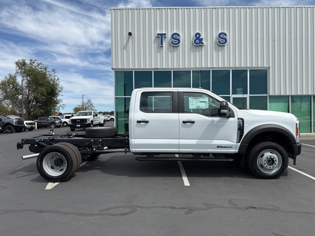 2025 Ford F-550 XL photo 3