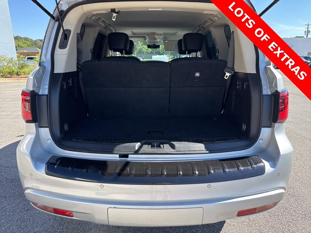 2021 Infiniti QX80 Luxe photo 4
