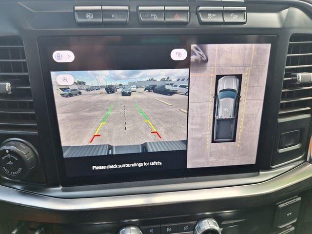 2023 Ford F-250 Lariat photo 23