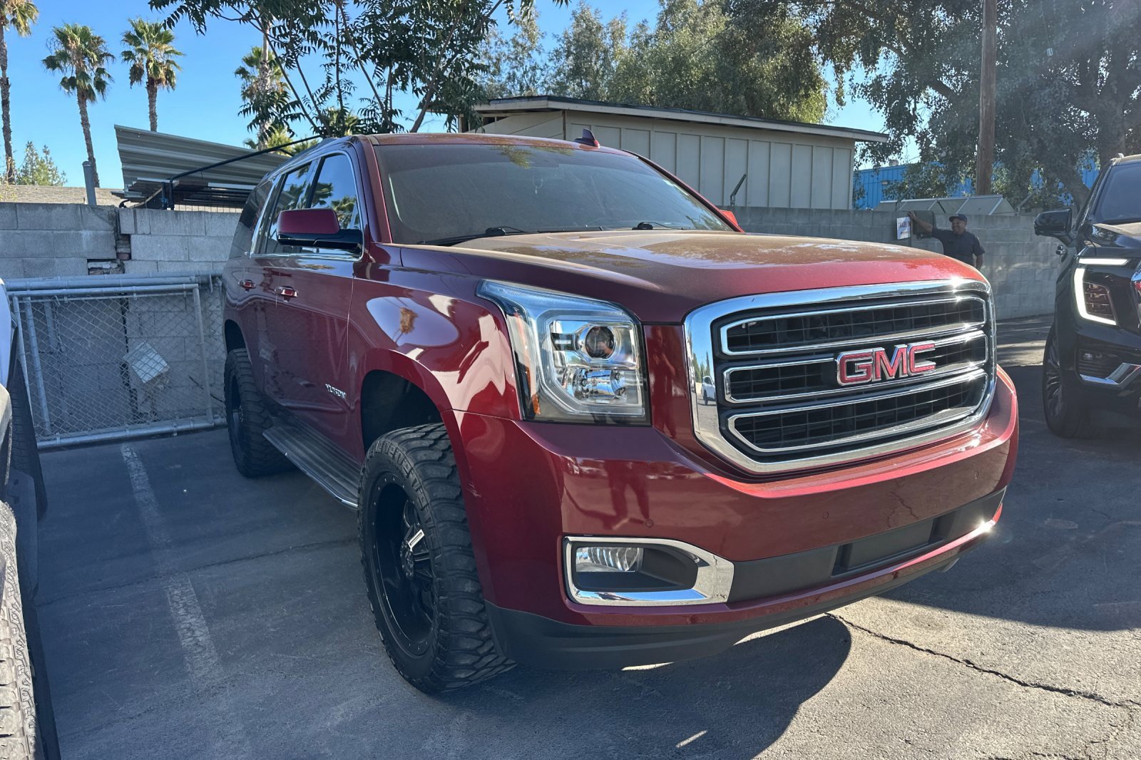 2020 Gmc Yukon SLT photo 2