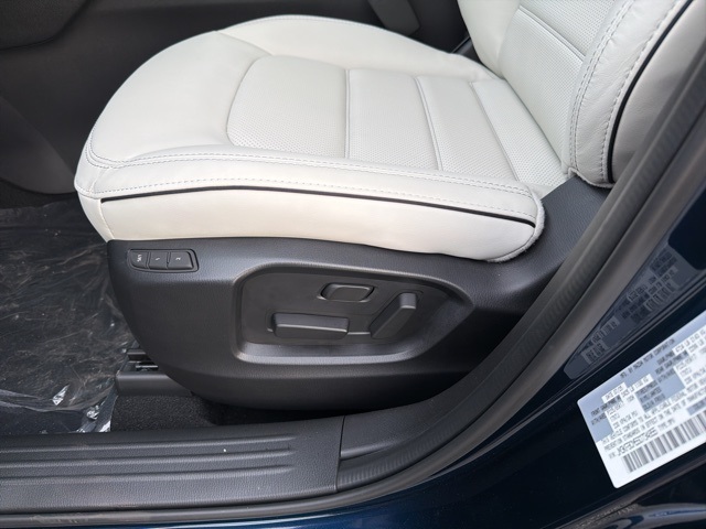 2025 Mazda CX-5 2.5 S Preferred photo 10