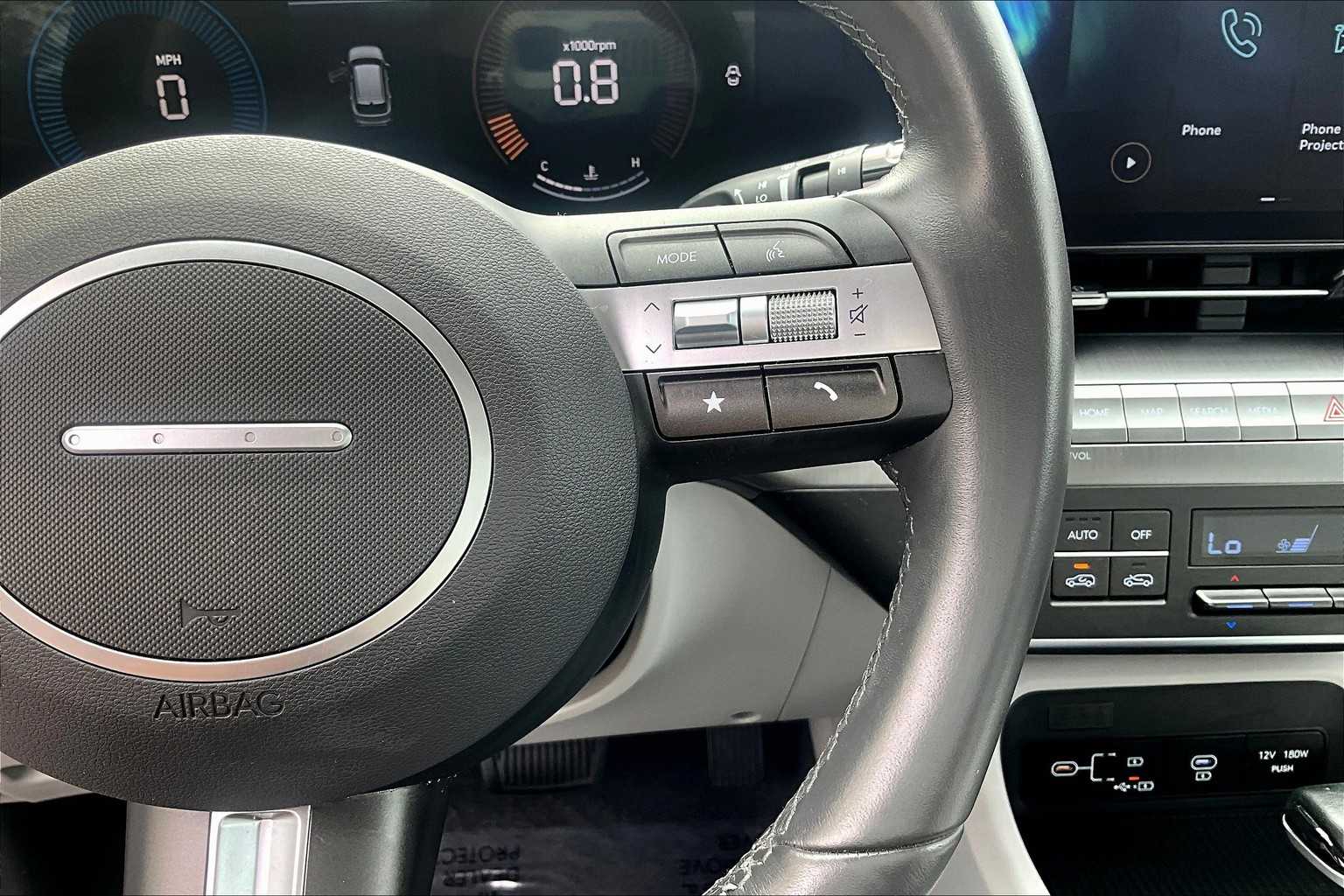 2025 Hyundai Kona SEL photo 22