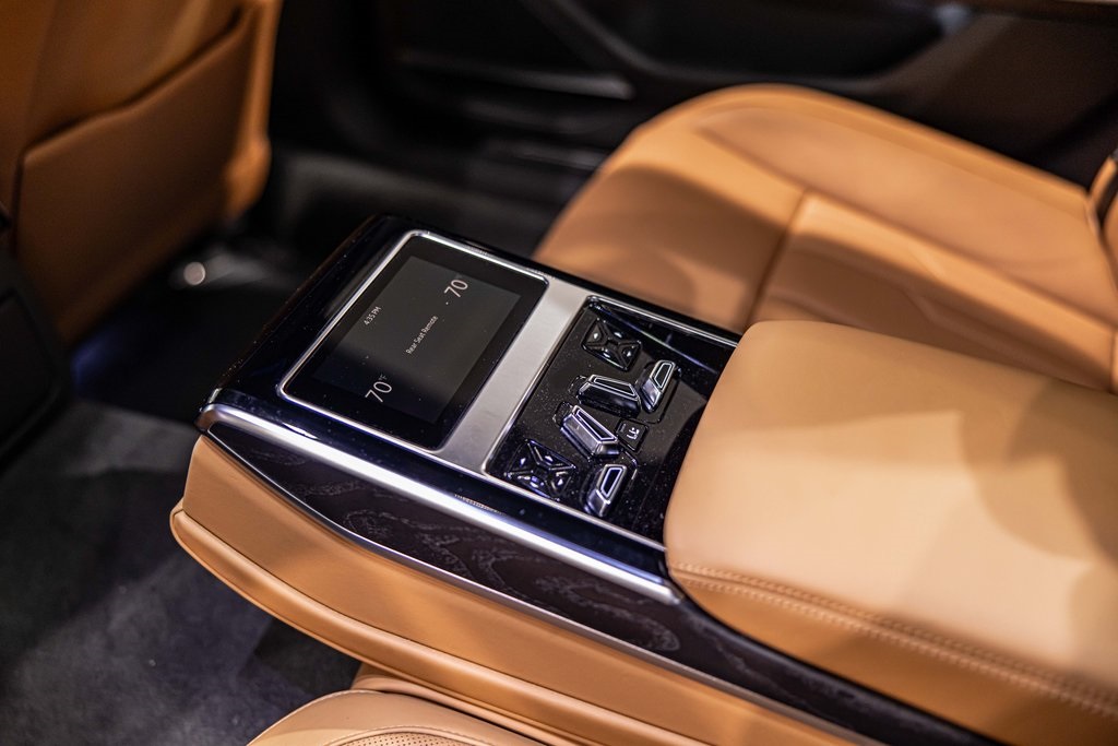 2024 AUDI A8 L - Image 37