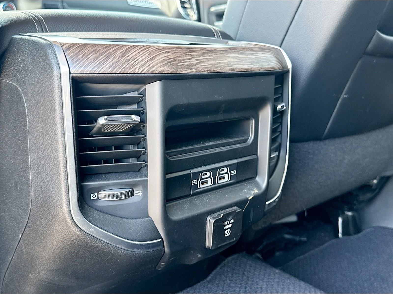 2021 Ram 2500 Laramie photo 24