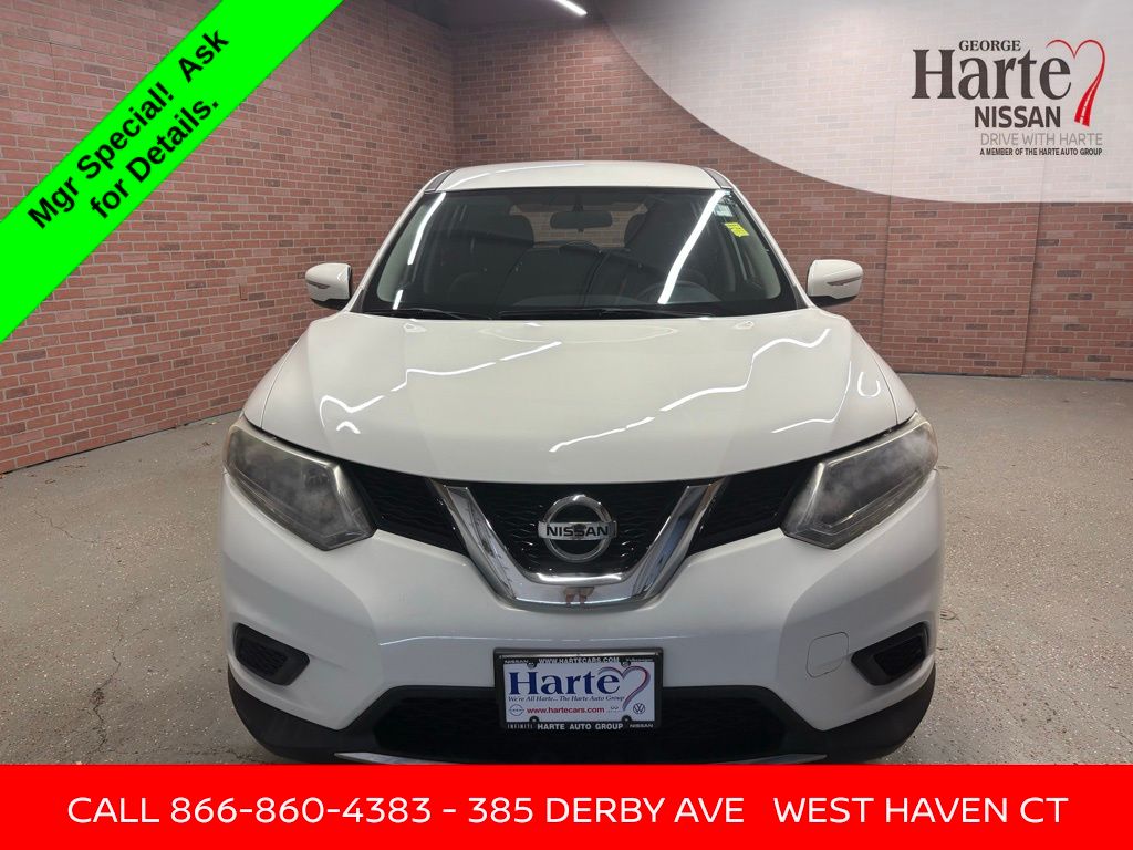 2015 Nissan Rogue S photo 2