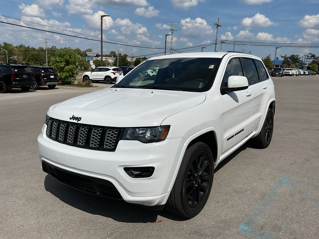 2019 Jeep Grand Cherokee Altitude photo 2