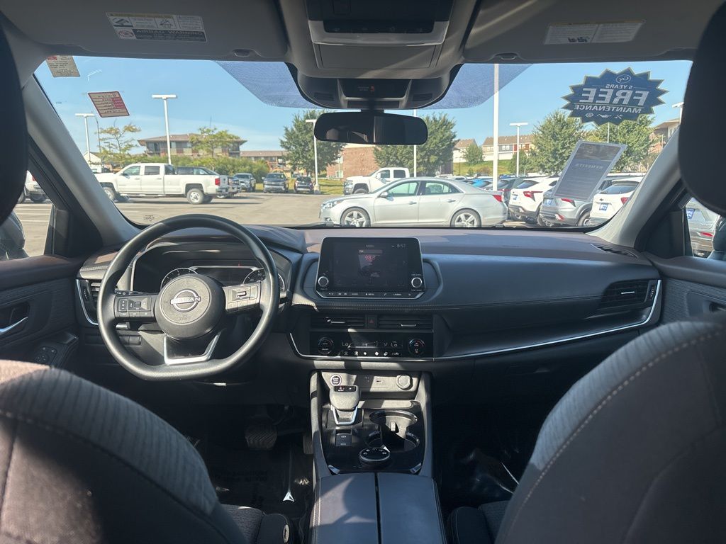 2023 Nissan Rogue SV photo 32