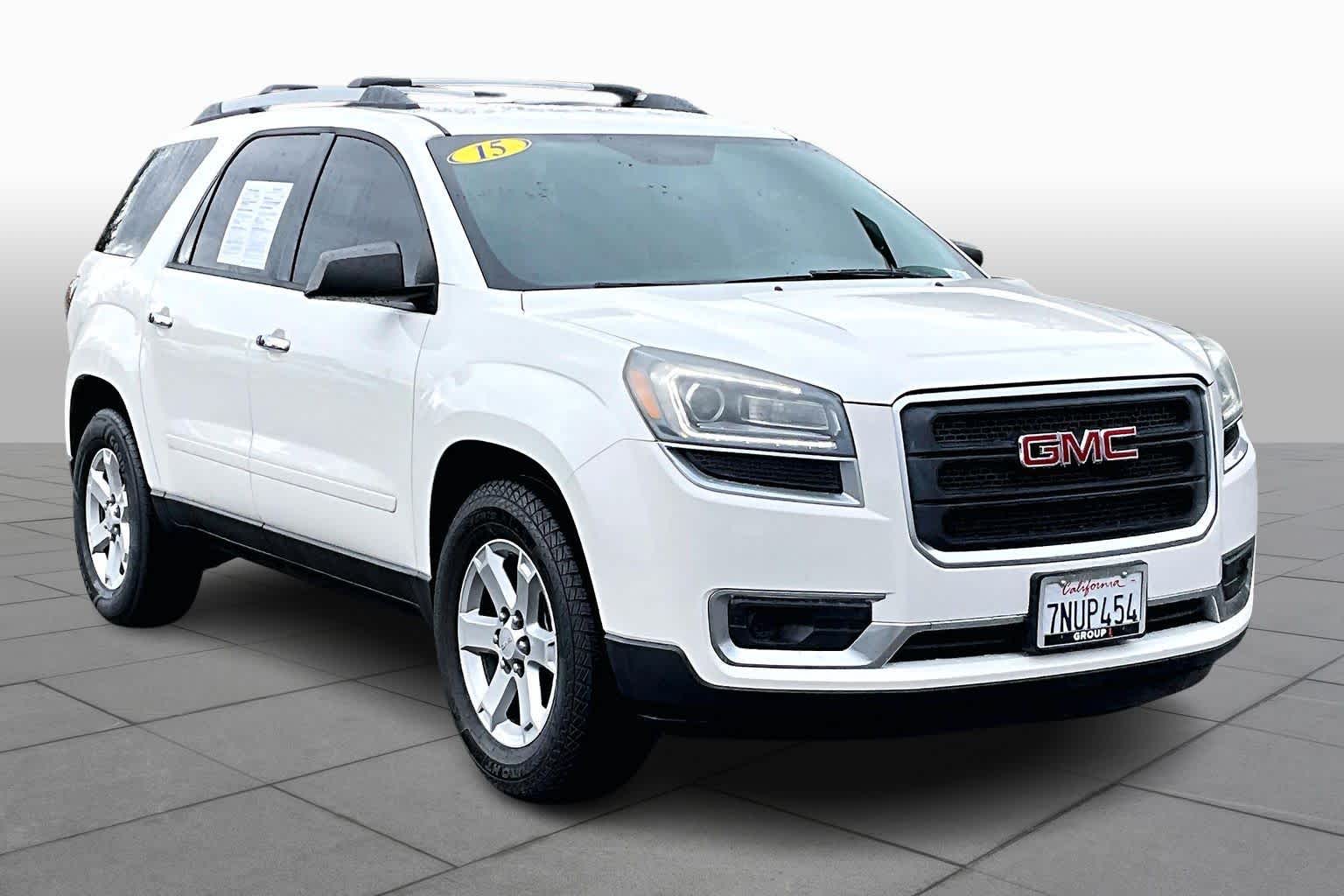 2015 Gmc Acadia SLE photo 2