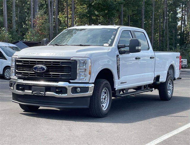 2026 Ford F-350 XL photo 3