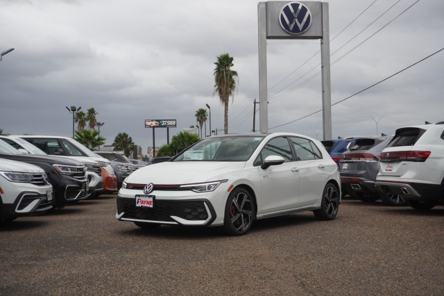 2026 Volkswagen Golf GTI SE's photo