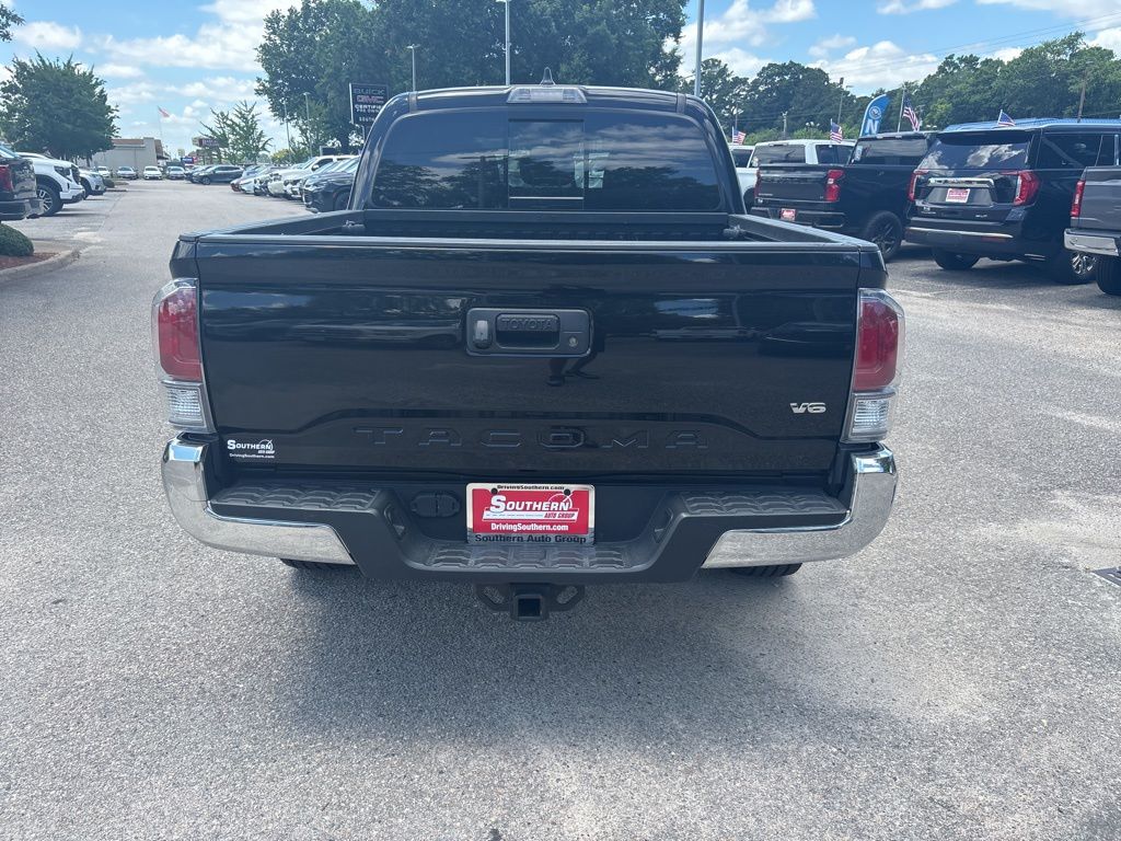 2022 Toyota Tacoma TRD Off-Road photo 4