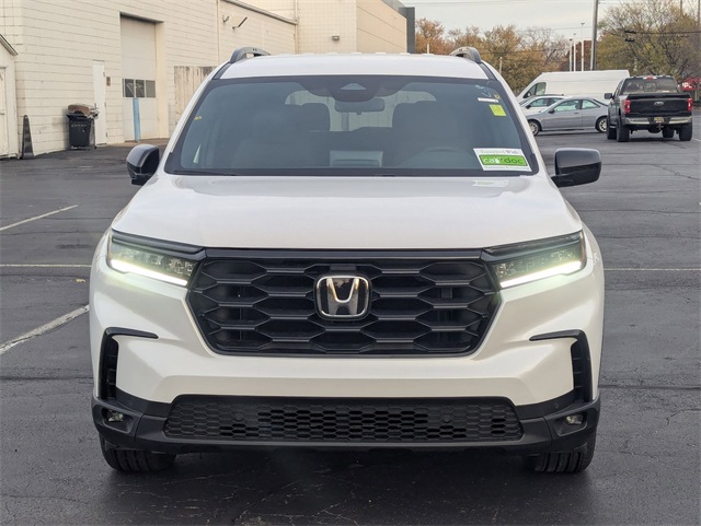 2025 Honda Pilot Sport photo 3