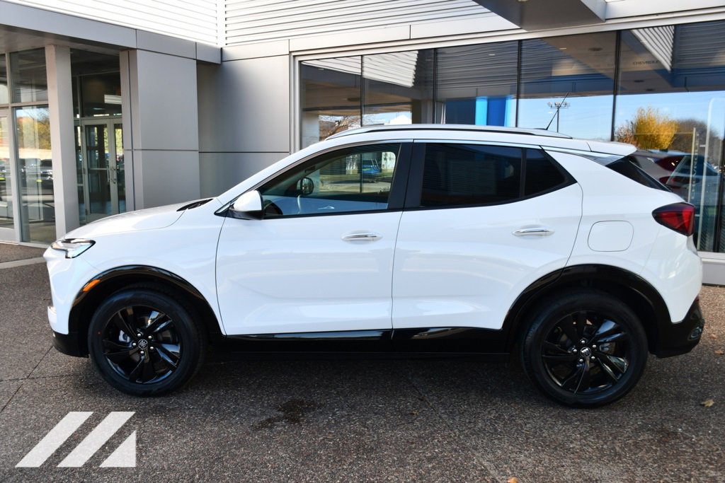 2024 Buick Encore GX Sport Touring photo 3