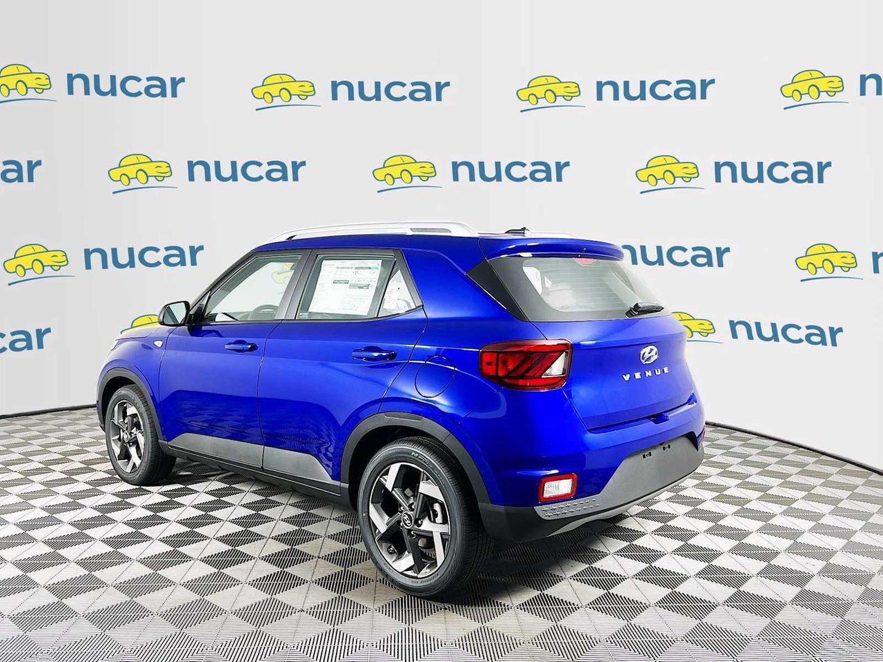 2025 Hyundai Venue SEL photo 15