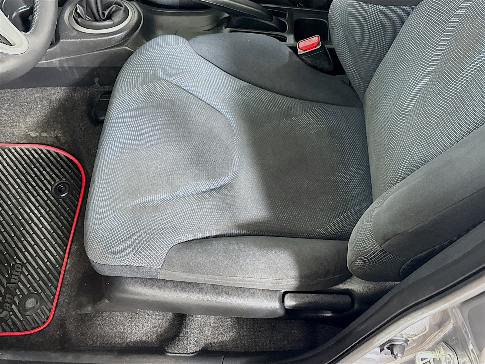 2009 Honda Fit Sport photo 14