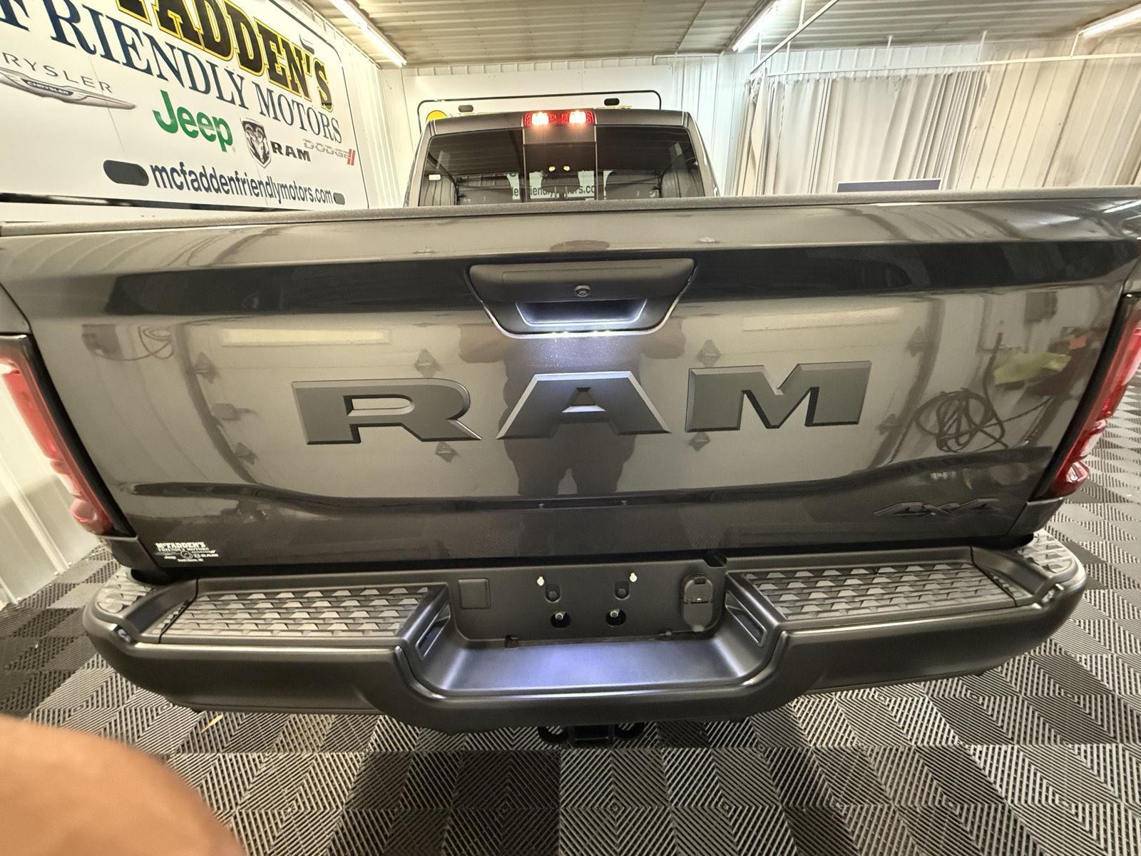 2026 Ram 2500 Tradesman photo 17