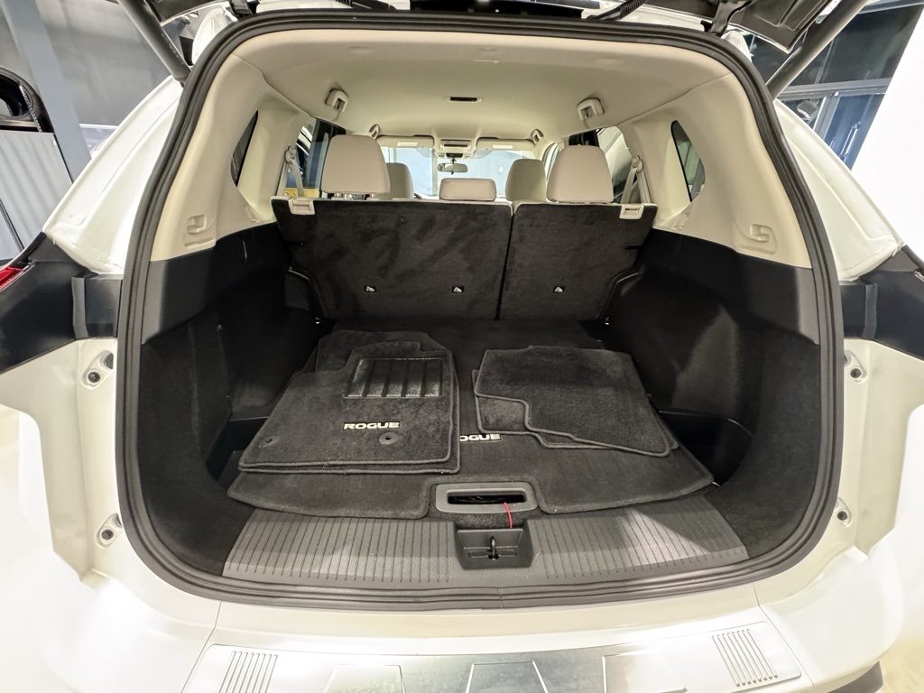 2025 Nissan Rogue SV AWD photo 25