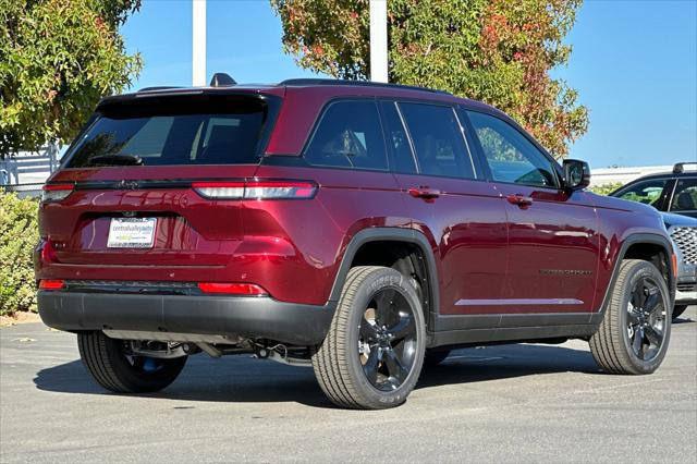 2025 Jeep Grand Cherokee Altitude X photo 4