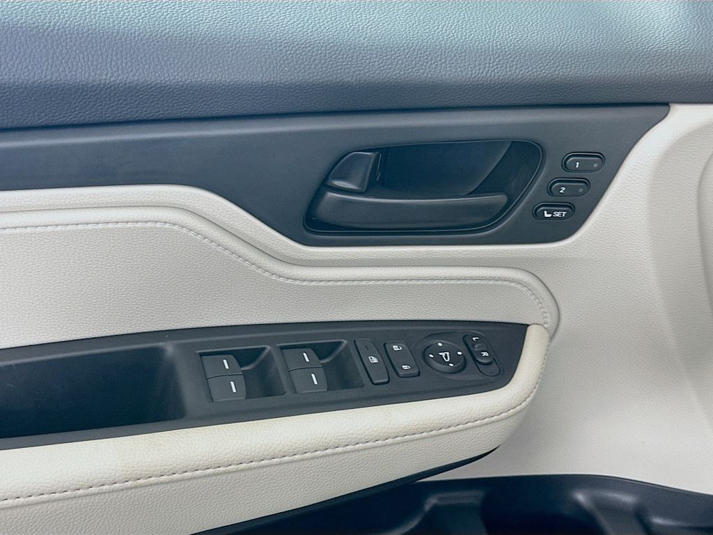 2026 Honda Odyssey EX-L photo 18