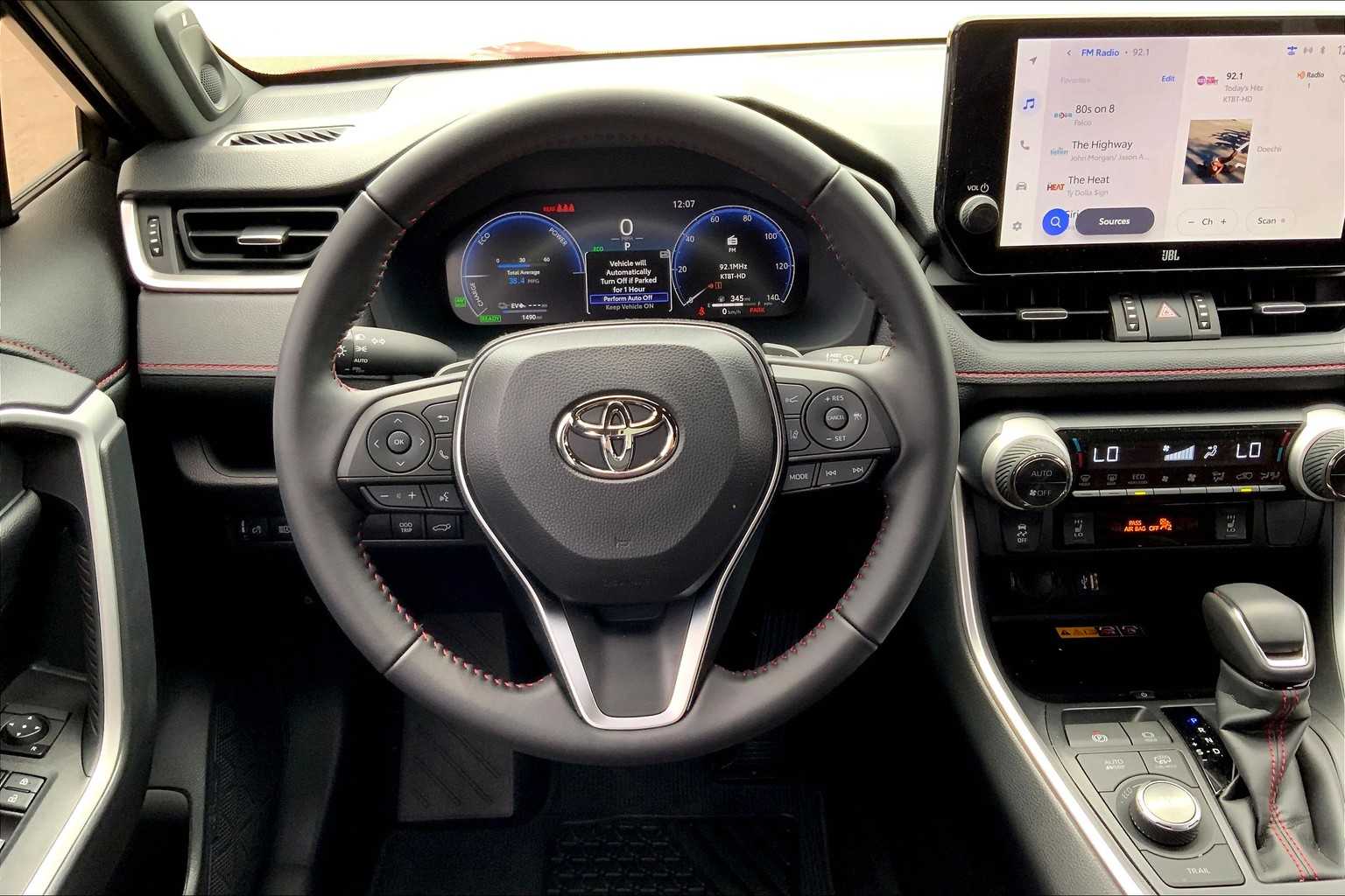 2025 Toyota RAV4 Hybrid XSE photo 9