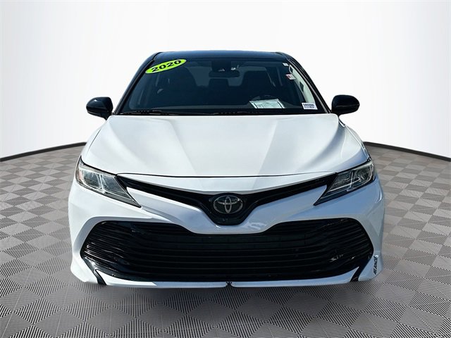 2020 Toyota Camry LE photo 2
